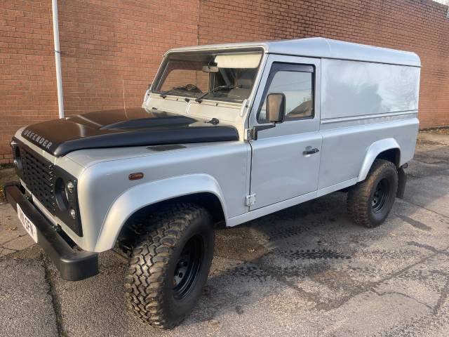 2011 Land Rover Defender 2.4 Hard Top TDCi